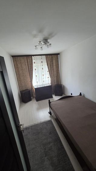 Persoana fizica, propietar inchiriez apartament 2 camere decomandat et 1 - 2