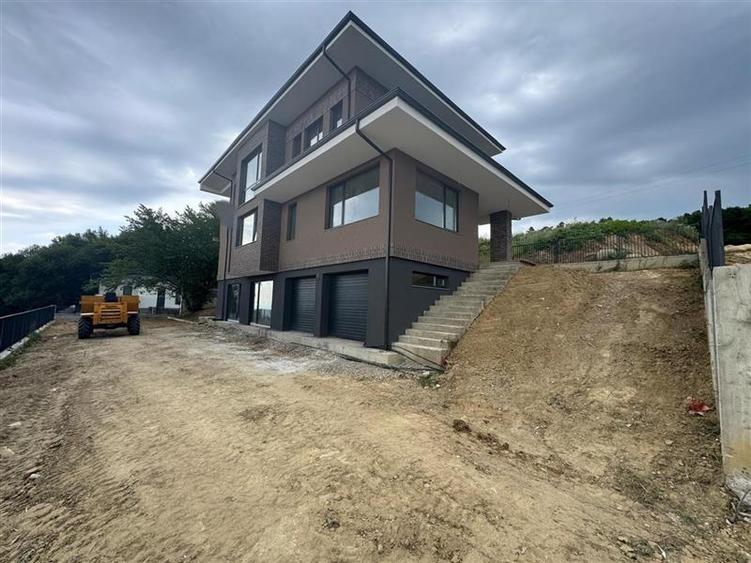 Casa individuala D+P+ET, situata in zona Faget ! - 2