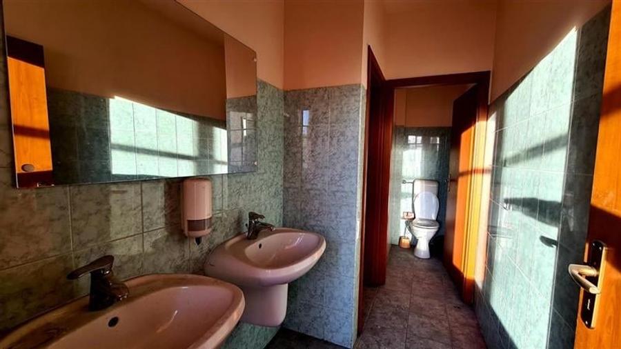 Spatiu SAD, 250 mp,  Eatj 1,  Zona Complex Stadion - 9