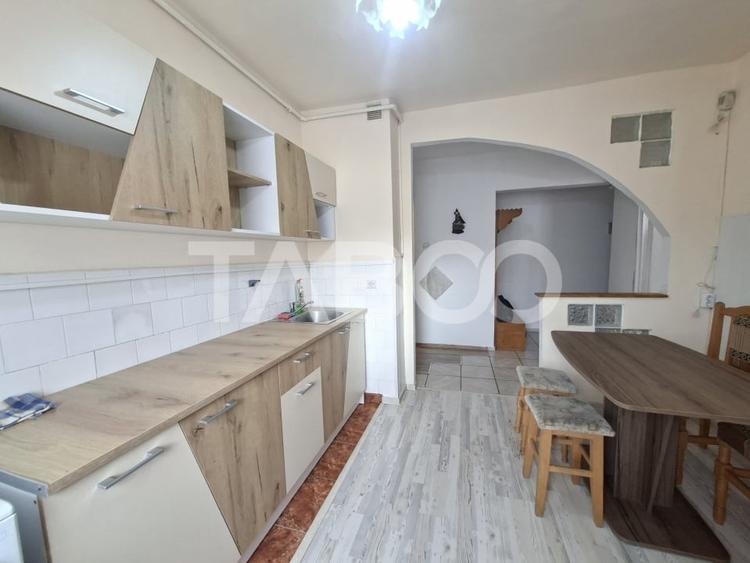 Apartament de vanzare 3 camere decomandat Mihai Viteazul bloc cu lift - 16