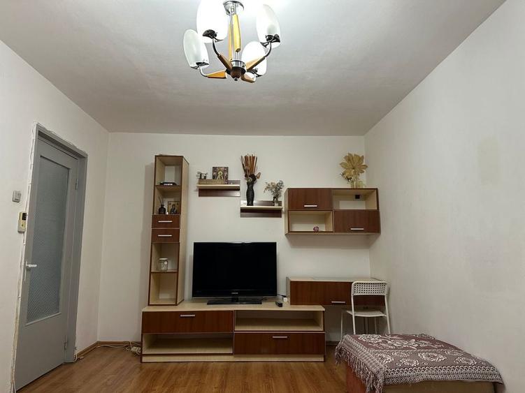 Inchiriez apartament 2 camere 55mp, Malcoci - 1