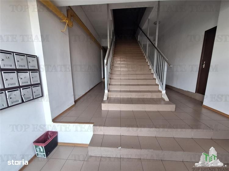 Apartament cu 2 camere semidecomandat, mobilat în Barieră