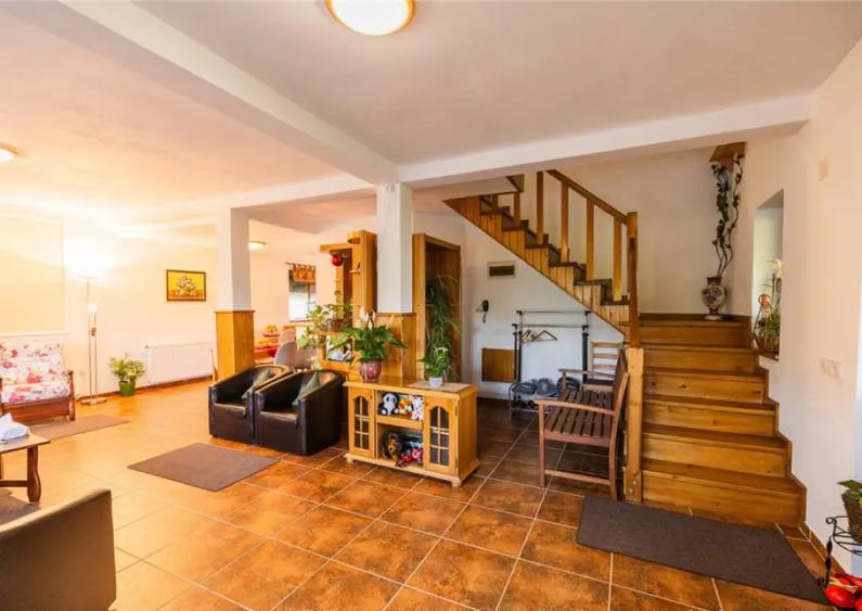 FILM! Investitie 2 in 1:Unitati independente domeniu 1.742m - 10