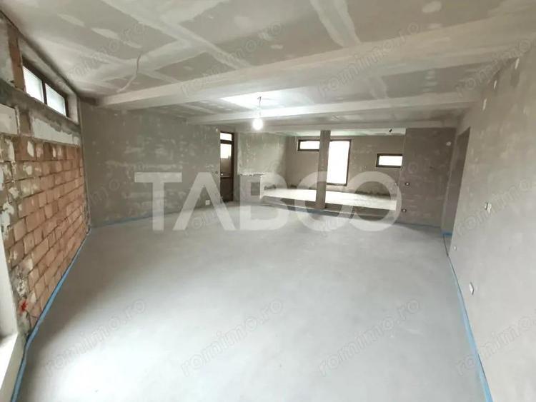 Casa 5 camere 250 mp cu incalzire in pardosea zona Tineretului Sibiu - 18