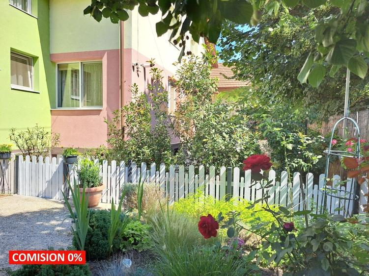 Comision 0! Casa 206 mp utili + pod 60 mp, 4 parcari, 304 mp teren - 28