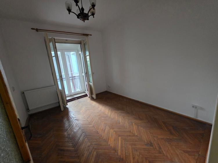 Apartament cu 2 camere decomandat în Gării