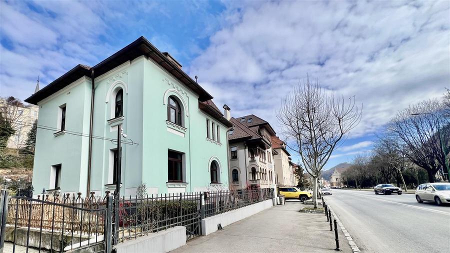 Cladire ultracentrala pretabila centru medical I birouri – Brasov | Lift | Parca - 25