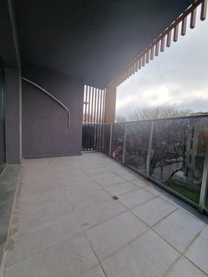 Decebal - Unirii -  Bloc nou - Apartament 3 camere - terasa - 2 grupuri sanitare - 14