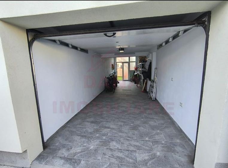 VILĂ TIP TRIPLEX/ LA CHEIE/ &Icirc;N CARANSEBEȘ/,JUD.C-S COMISION 0% - 12