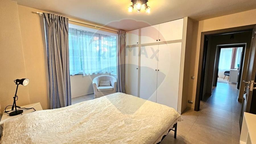 Inchiriez apartament modern cu 4 camere în zona Parcul Central - 12