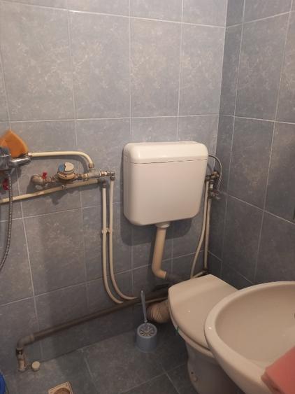 Inchiriez apartament la parter - 3