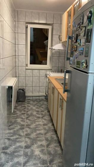 Apartament de vanzare cu 3 camere - 1