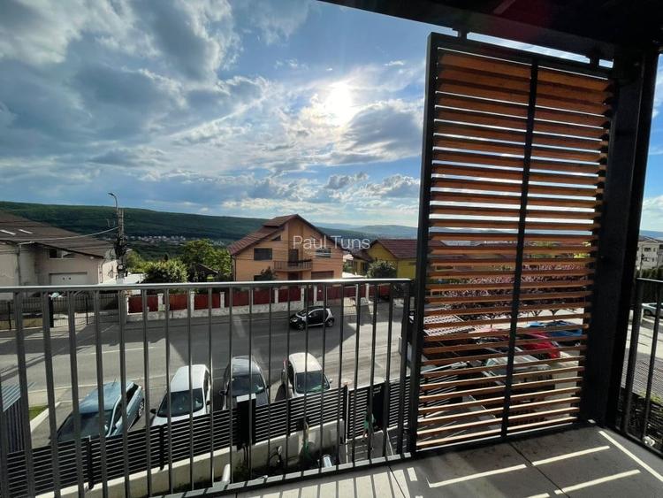 Apartament 4 camere, garaj si loc de joaca in curte privata Apartament 4 camere, garaj si loc de joaca in curte privata