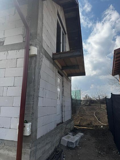 De vanzare Casa cu etaj in Botosani - 1