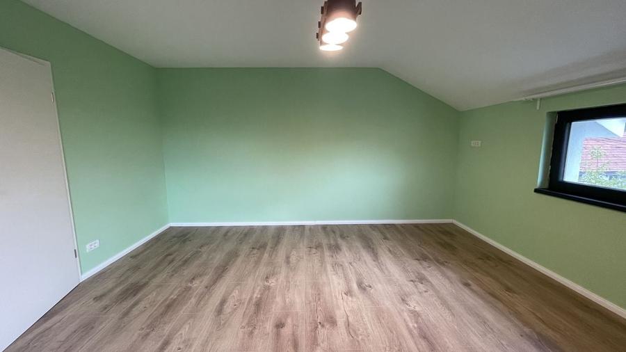 Casa spatioasa,amenajata in zona Lipovei - 16