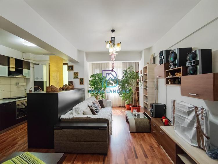 Soseaua Chitilei, pod Constanta, doua camere, sup. 53.9mp, et. 1/8 - 1