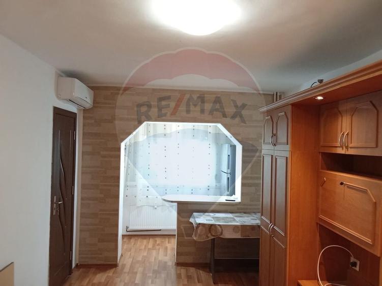 Apartament cu 1 camere de vânzare în zona Confectii - 1
