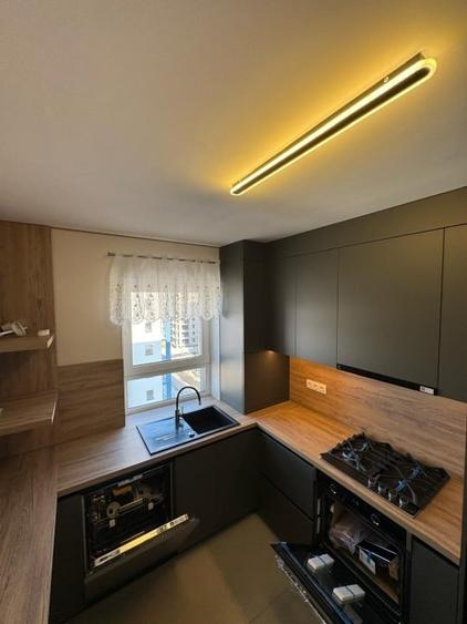 Apartament nou 3 camere + parcare, Tractorul, Decomanddat, 2 Bai - 1