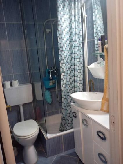 Se vinde ca in poze! Mobilata utilata complet - 6