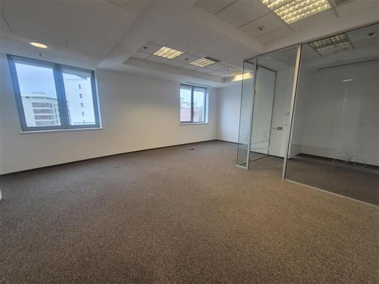 Inchiriere spatii birouri - Bucharest Business Center - de la 396 mp - 15