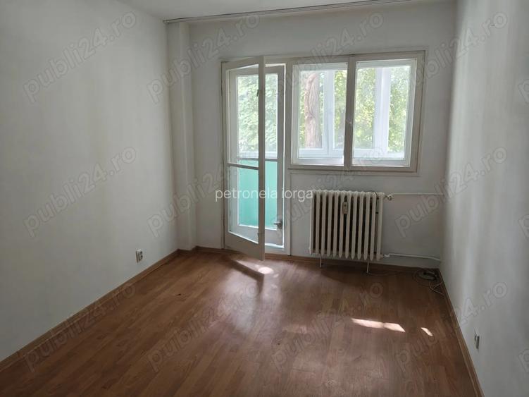 Garsoniera pentru inchiriat