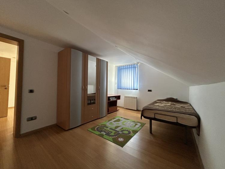 Casa individuala - complet renovata 2025, curte mare, 3 dormitoare - 9