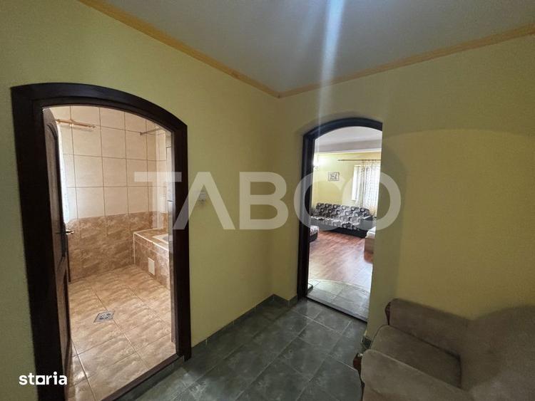 Casa de inchiriat 5 camere + curte ideala pentru muncitori - 17