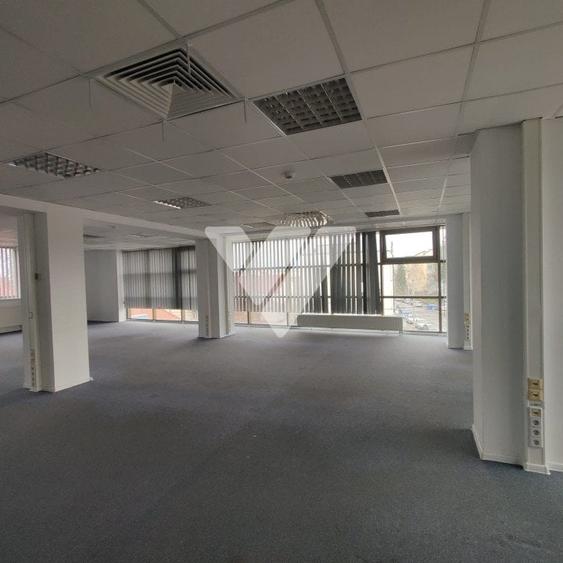 Spatiu Comercial Modern - str Hipodromului - 3