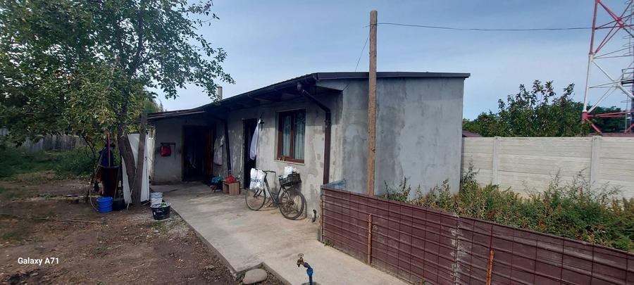 Casa la rosu neterminata de vanzare Silistraru - 7