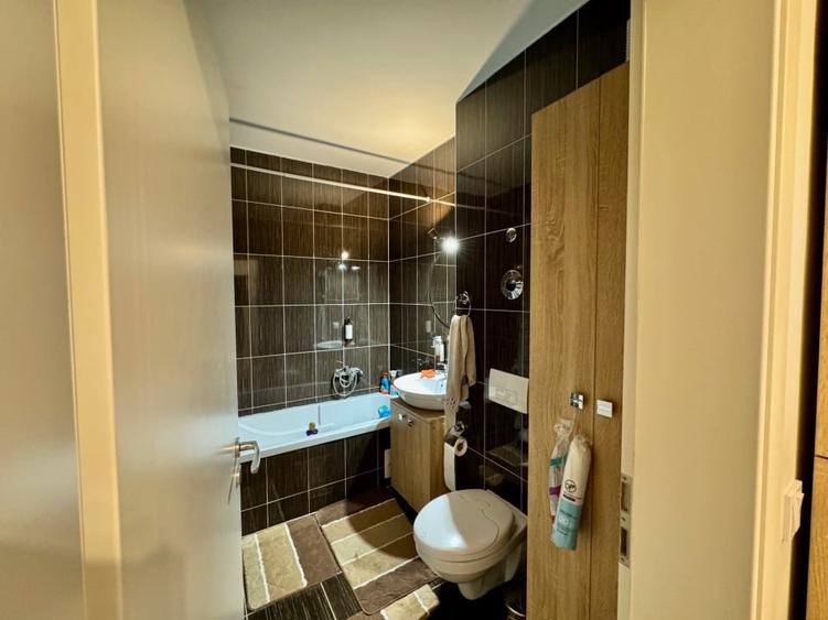 Vand apartament  cu chirias Avantgarden 3, - 5