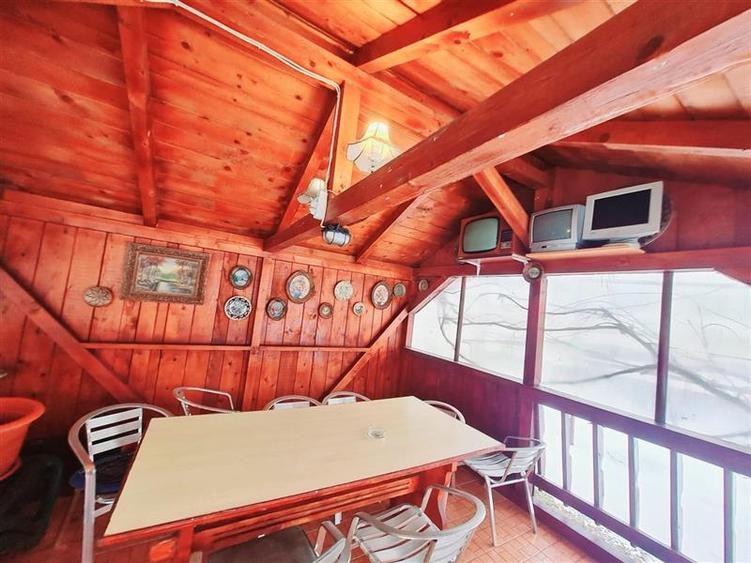 FILM! Pensiune in decor de poveste, loc de istorie si legenda, Moieciu de Jos, B - 53