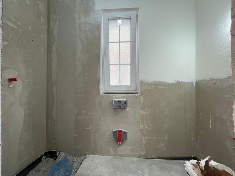 Duplex desparțit - 5 camere și 3 băi- Moșnița Nouă - 8