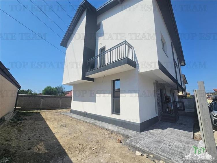 Vila cuplata 4 camere+mansarda in Rosu - 4