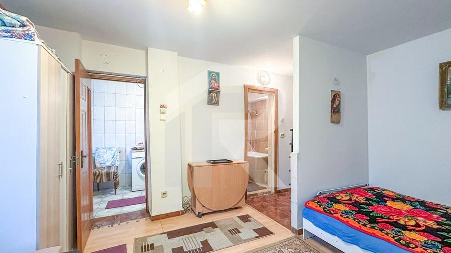 Doamna Ghica, Luntrei - garsoniera de vanzare, COMISION 0 - 2