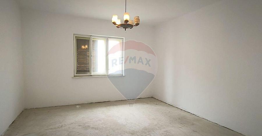 Casa pe un nivel in Medias, teren 533 mp, curte dreapta - 8