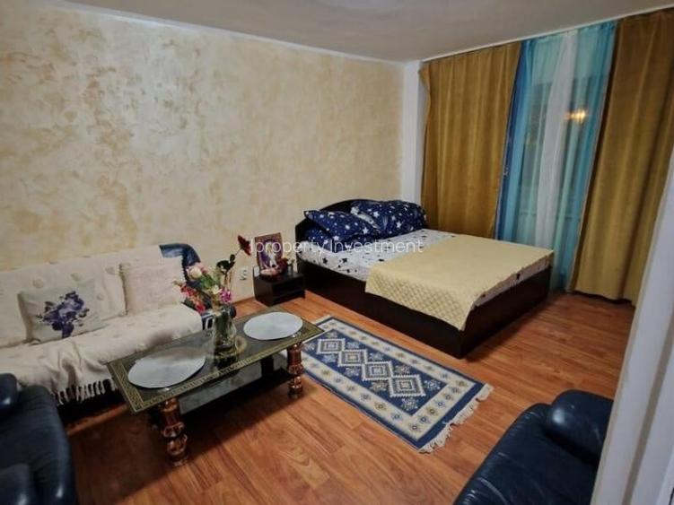 Garsonieră decomandată, mobilată în Vitan