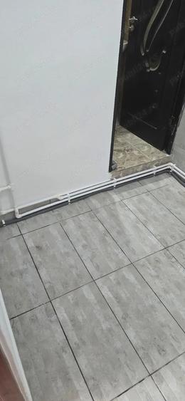 Vand garsoniera renovata recent - 1