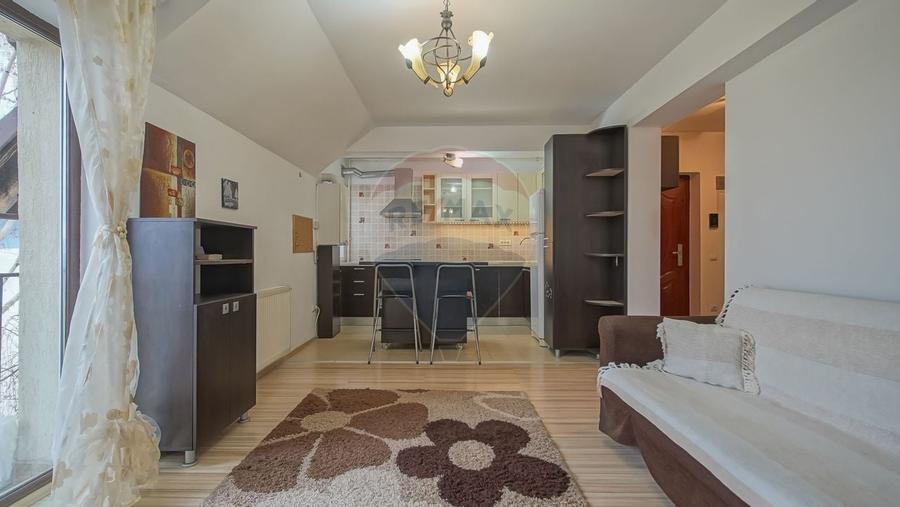 Apartament 3 camere pe două niveluri, cu parcare, Cartierul Toamnei - 4