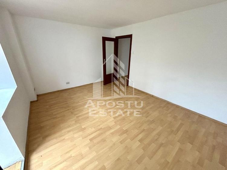 Apartament cu o camera in zona Soarelui - 3