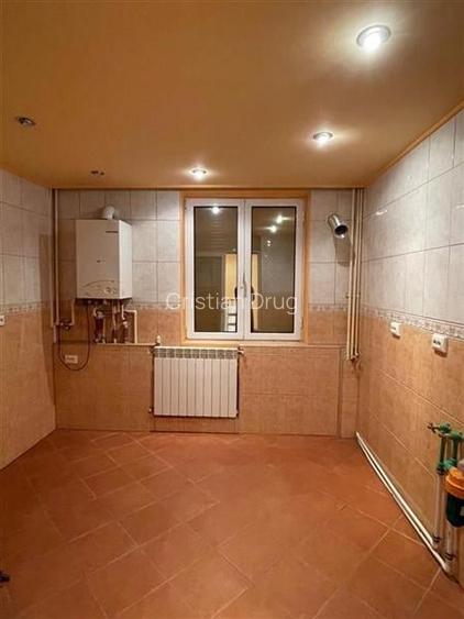 Apartament 3 camere 1 Decembrie 1918