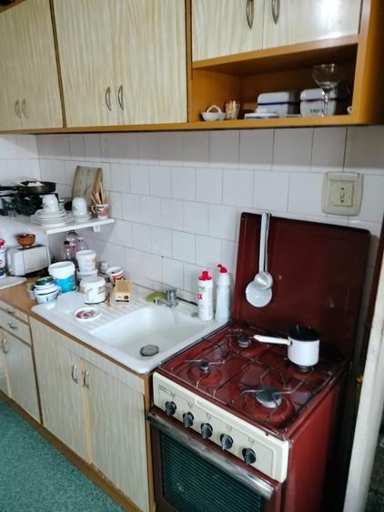 Apartament cu 4 camere la etajul 1/3 in bloc construit in asociatie,220.000 € - 7