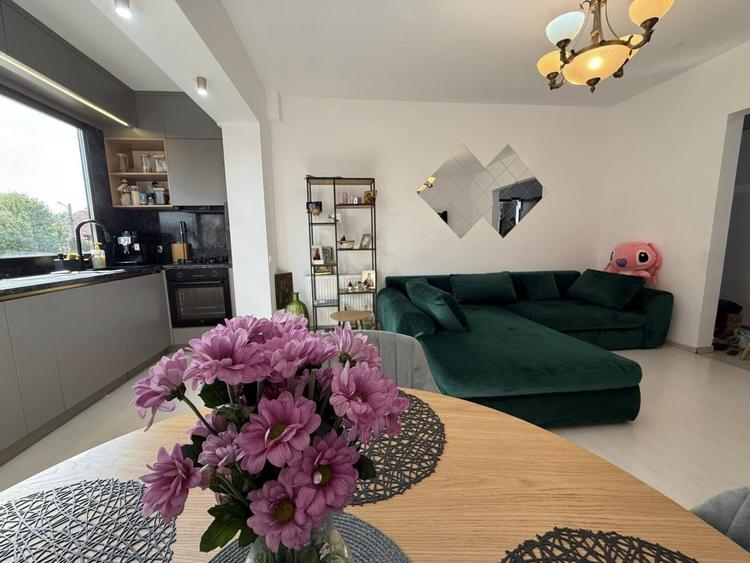 Dobroesti | Intrarea Ciresului | 3 Camere | Renovat Complet | Parcare - 1