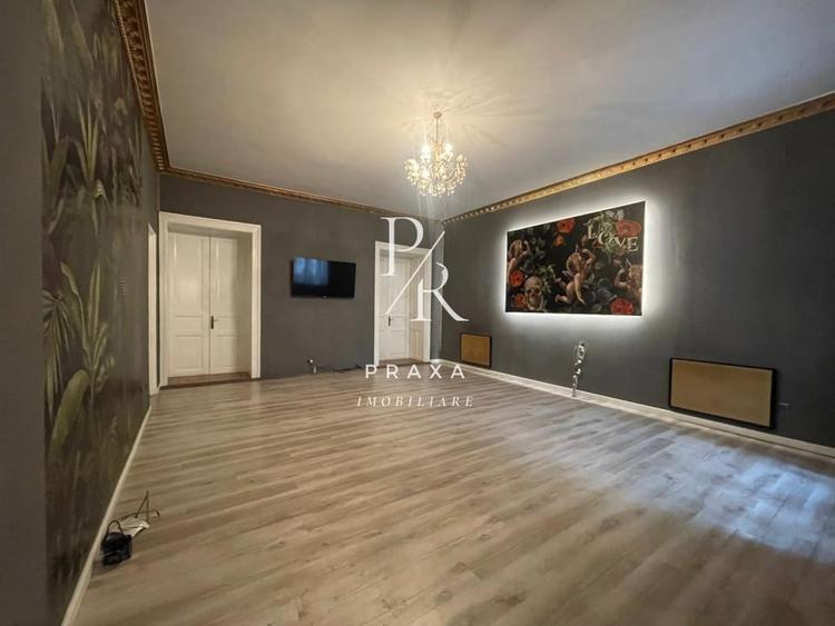 Apartament de vanzare 3 camere 115 mp cu potential comercial, pe strada Horea! - 2