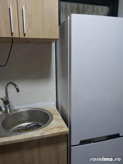 Garsoniera zona 1 Decembrie - 3