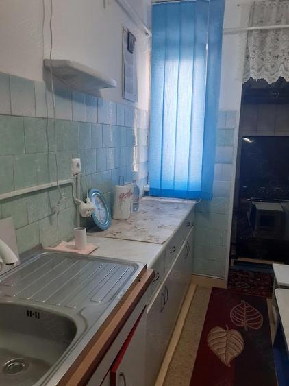 Vanzare Apart. 3 camere cf.2, semidec., et.2 din 4, mobilat si supr. utila 44.mp. Zona Viziru 1, - 13
