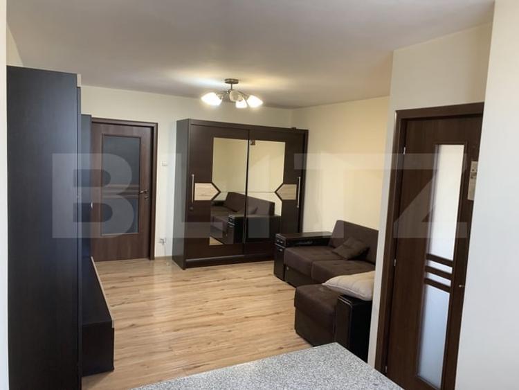 Garsoniera de vanzare - Piata Progresul, langa BCR - mobilata si utilata complet - 1