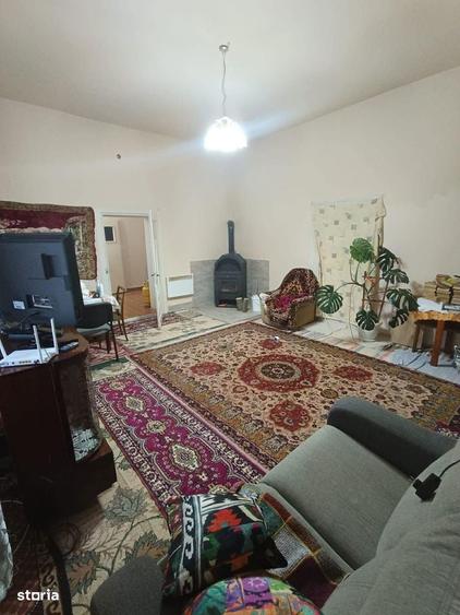 Casa , 3 camere, curte mare, lini?te,pre? negociabil - 11