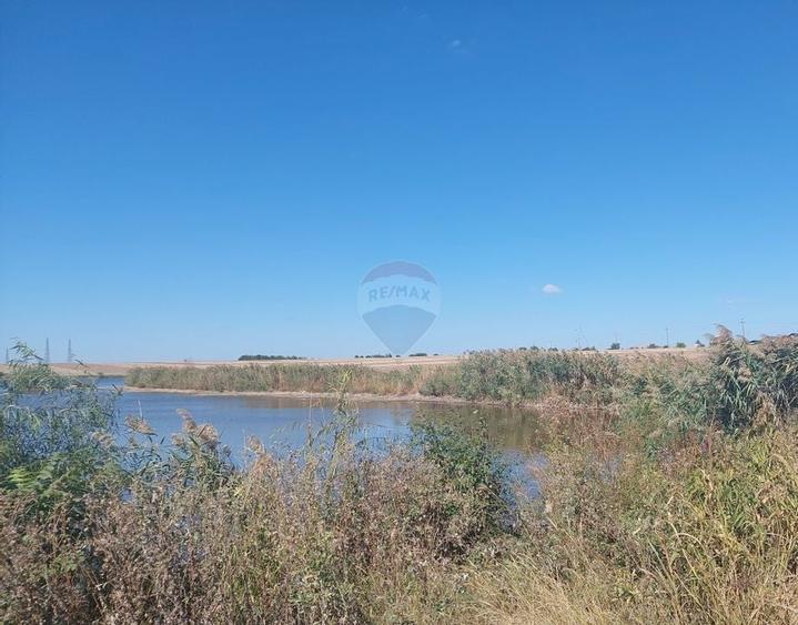 Oportunitate dezvoltare: 10.032 mp cu front la lac, lotizat - 3