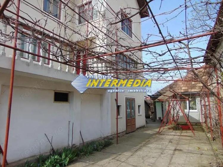 CASA 6 CAMERE I DE VANZARE I CENTRU I PRETABILA CABINETE, GRADINITA , BIROURI I - 1