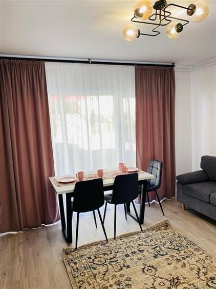 Inchiriere apartament  3 camere in vila zona Regal cu parcare si boxa - 4